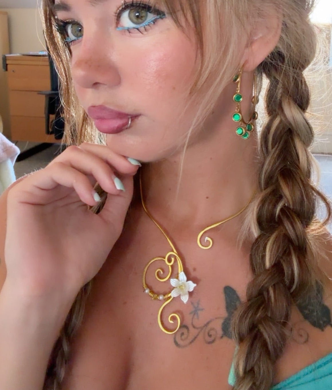 Golden lily necklace