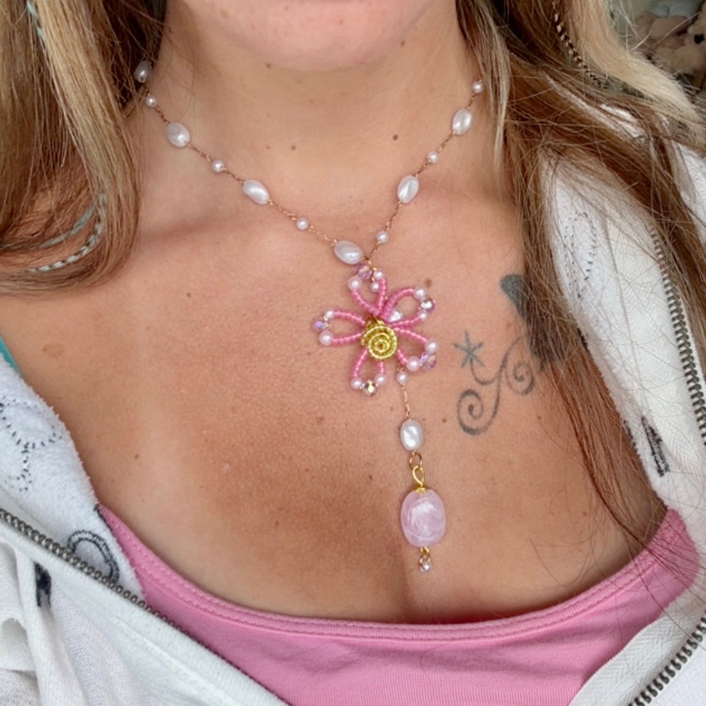 Beaded flower chain necklace