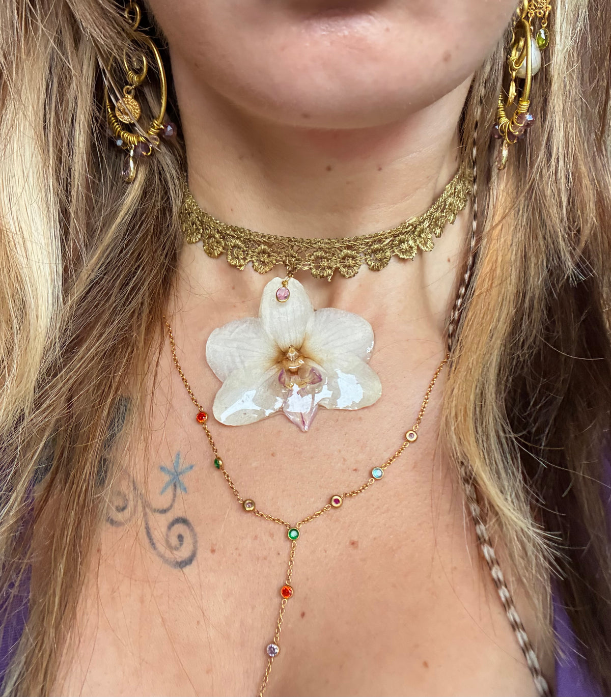 Lacy choker necklaces