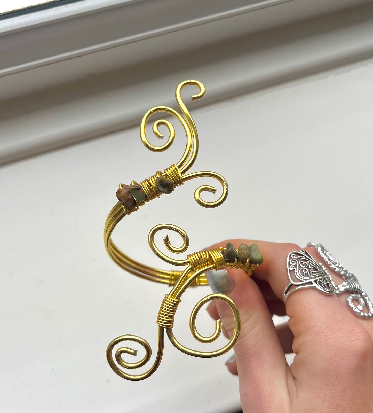 Greeny Gołd swirl bangle