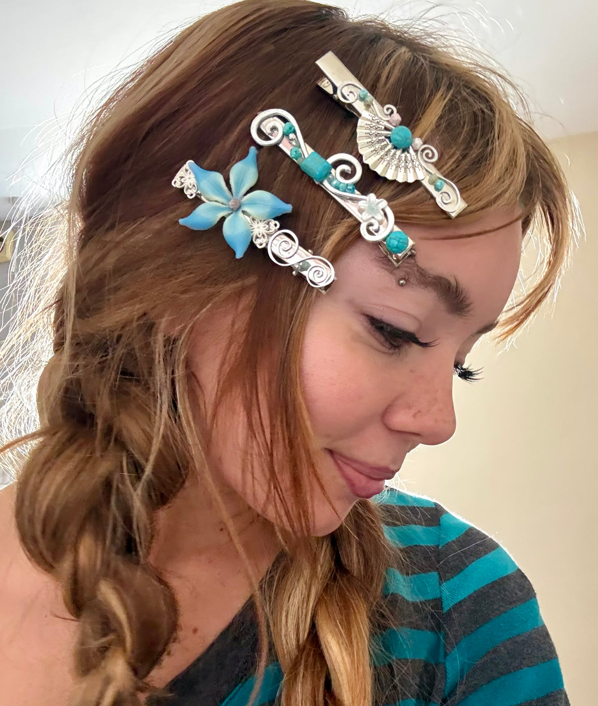 turquoise clips