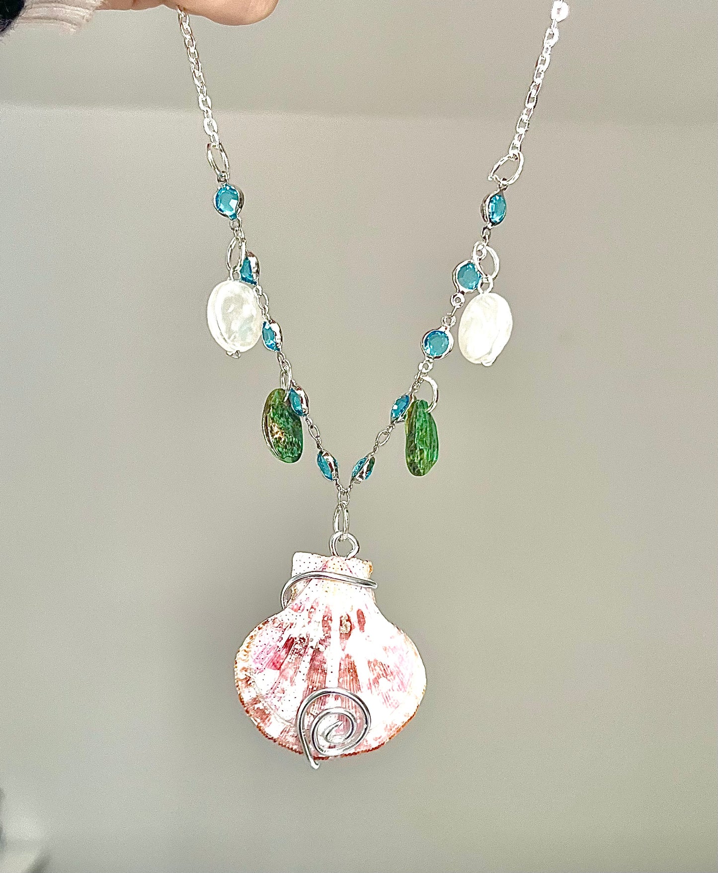 aqua clutter necklace silver