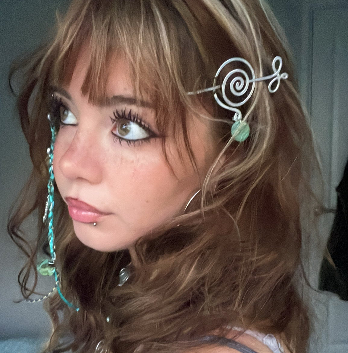 A mini ocean spiral hair pin!🐠