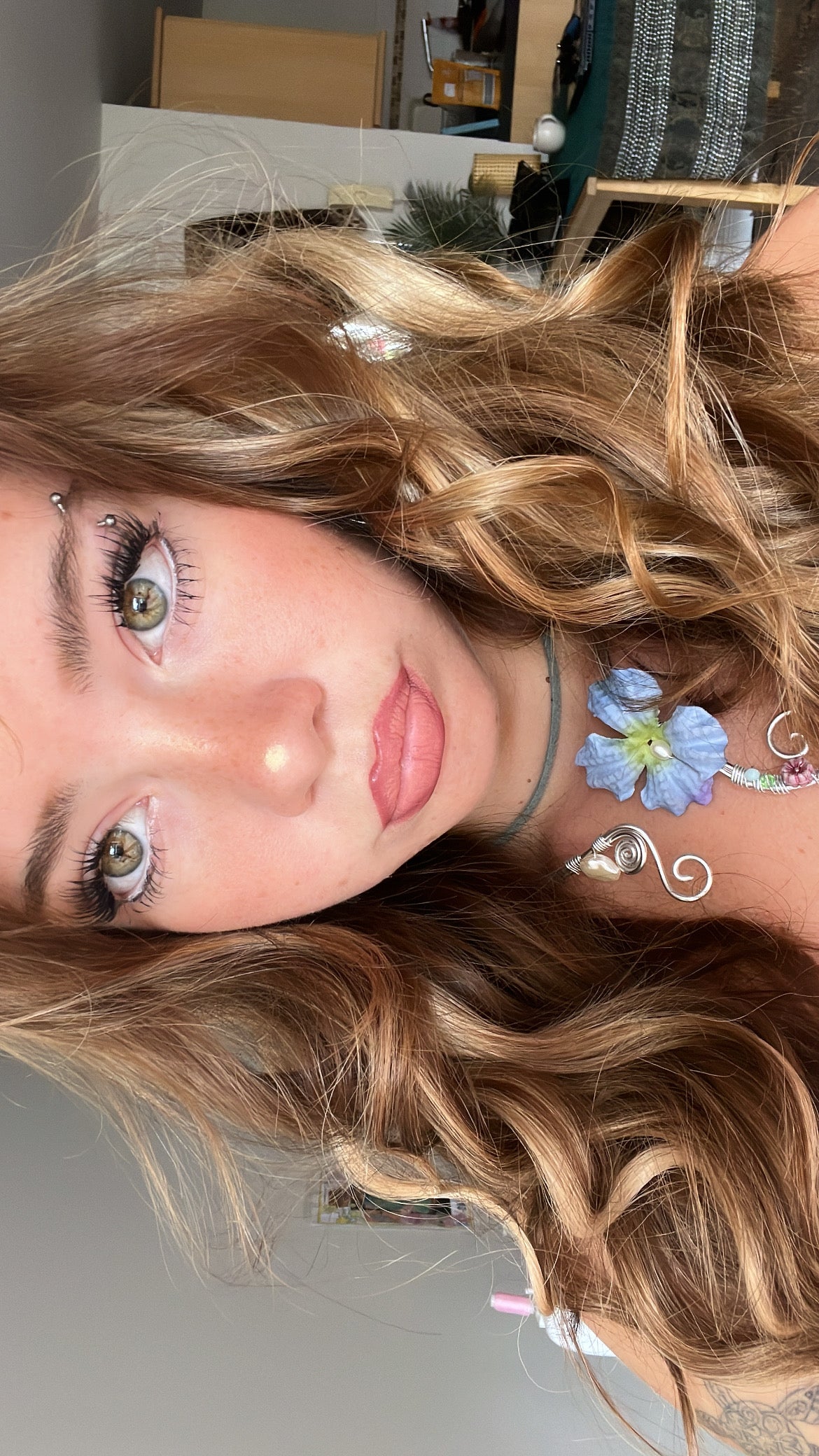 Flora blue orchid necklace 🪷