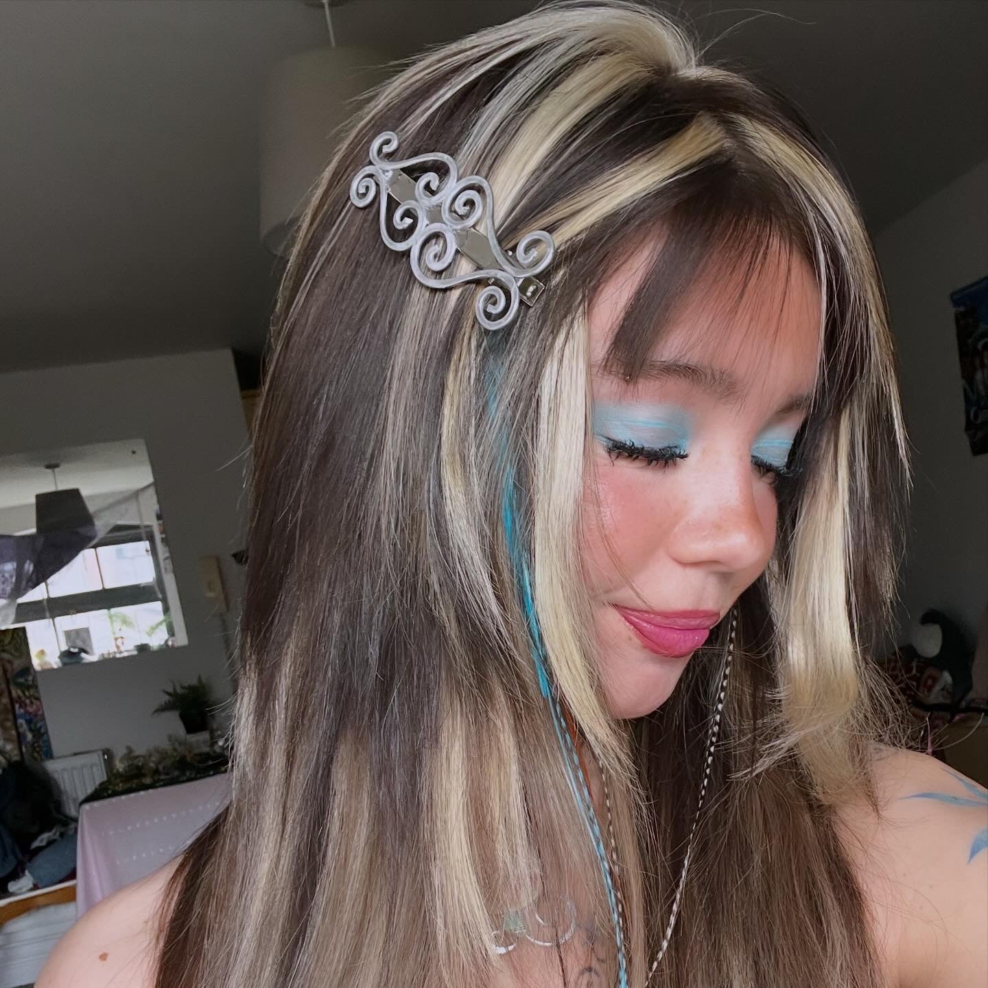 love spiral clip