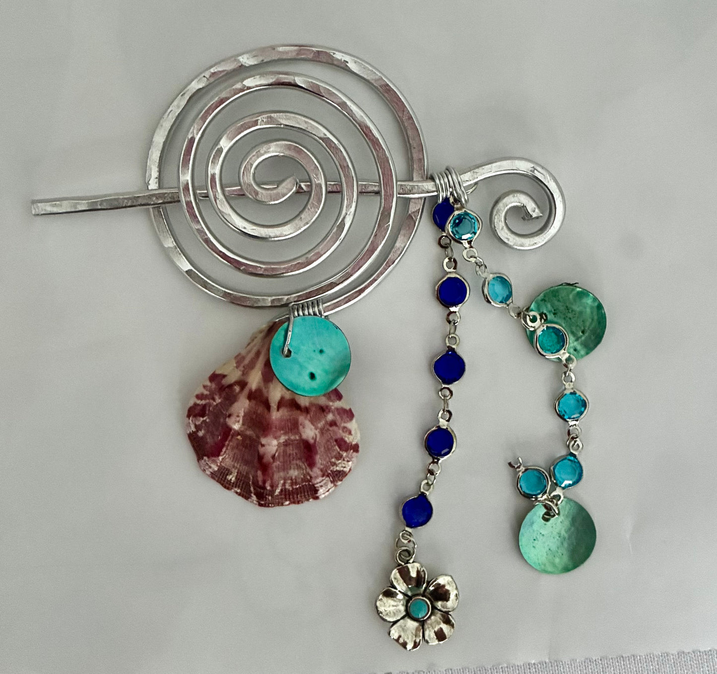 Mermaid spiral pin with dangles🐬
