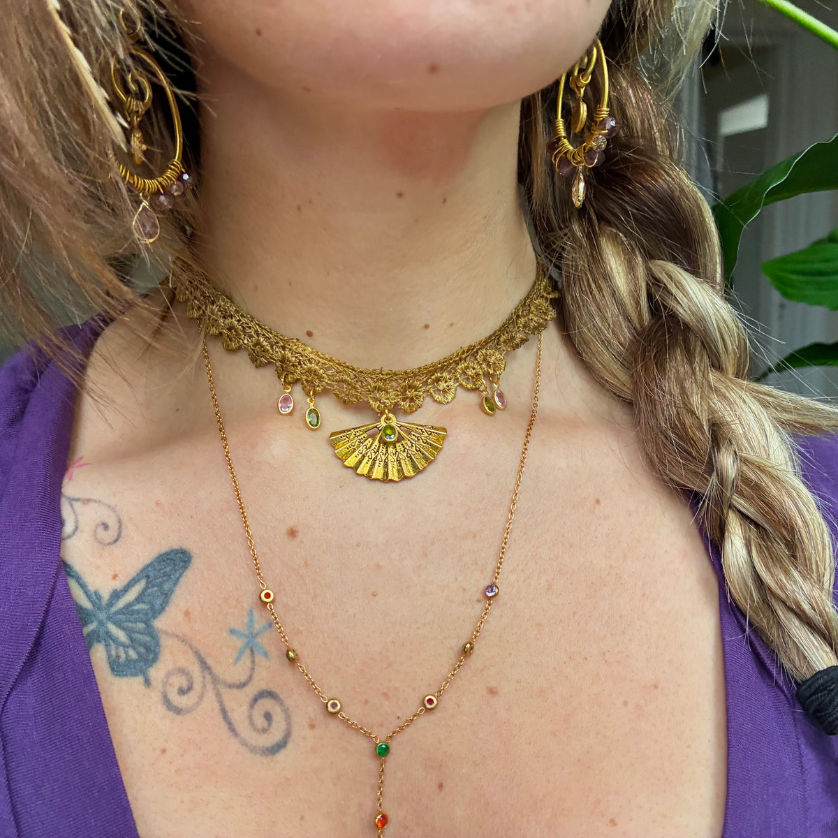 Lacy choker necklaces