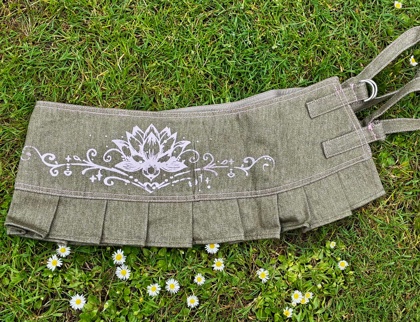 FEE hibiscus skirt belt 🌺